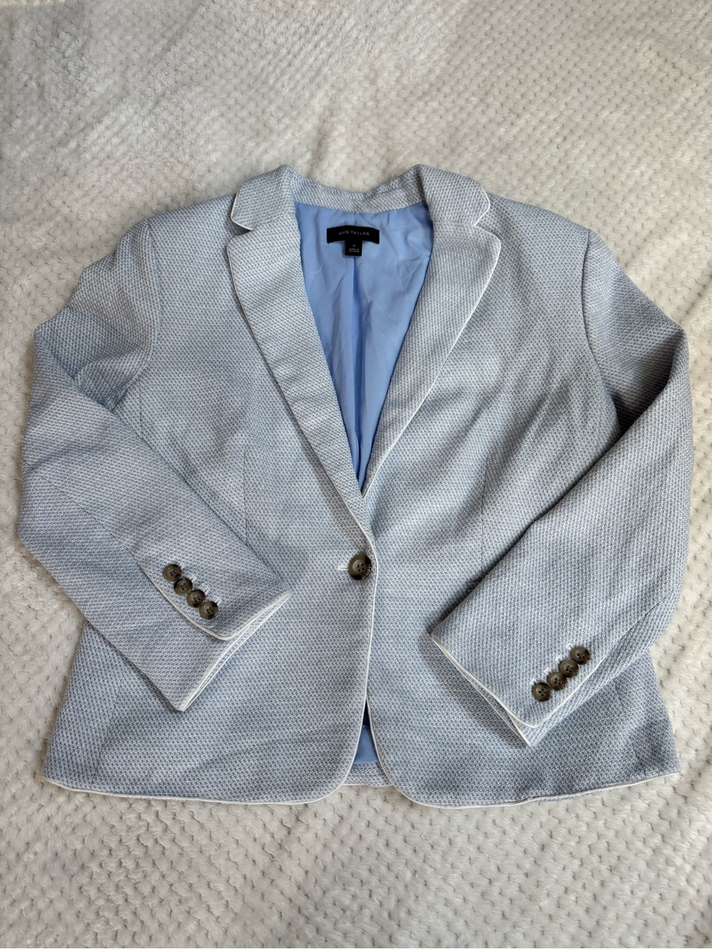 Ann Taylor Textured Light Blue Blazer White Contrast Piping — Size 12